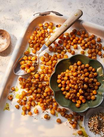 8 foods to stock your menopause pantry