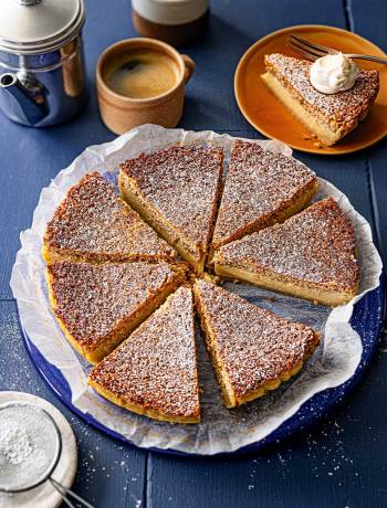 Cinnamon custard impossible pie