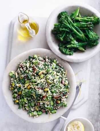 Bulgur, broad beans and dates salad with griddled broccoli