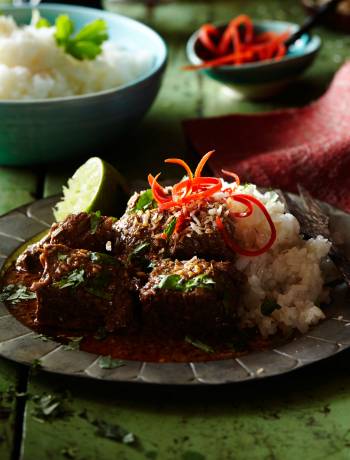 Beef rendang