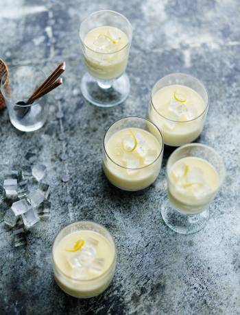 Gin and lemon pots with boozy jelly cubes