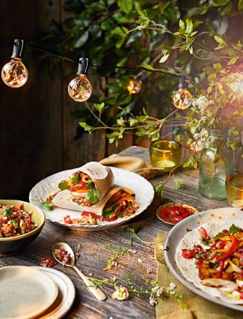 BBQ chicken fajitas with pico de gallo  