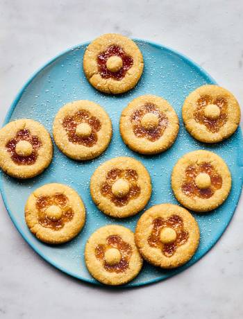 Flower fingerprint biscuits