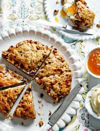 Honeycomb, chocolate and orange scone wedges 