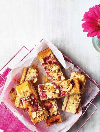 Bakewell ripple slice 
