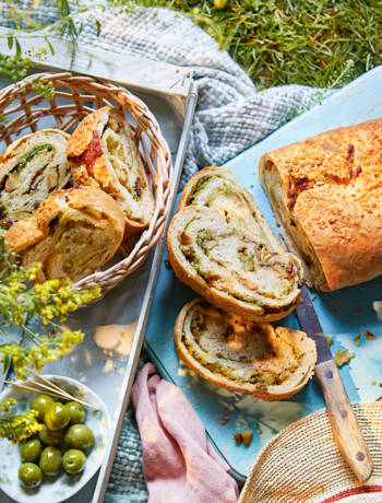 Roast potato and pesto stromboli