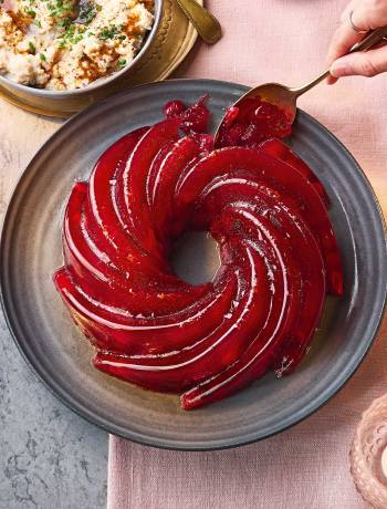 Apple and cranberry crown