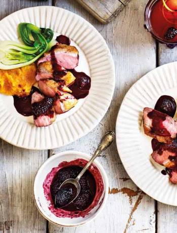 Duck breasts with spiced blackberry sauce