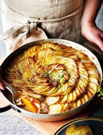 Spiced lamb hotpot