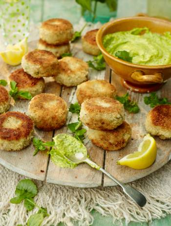 Mini prawn cakes with watercress mayonnaise