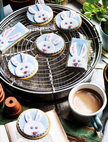 Easter bunny biscuits