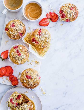 Healthy strawberry oat muffins