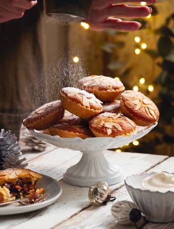 Frangipane mince pies from Billington's 