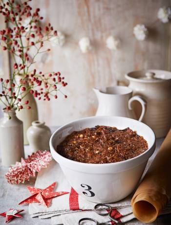 Sloe gin plum Christmas pudding