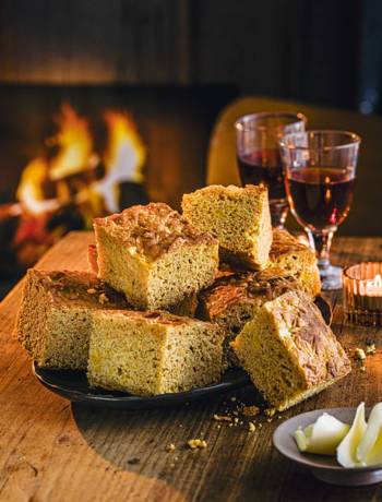 Spicy cheese cornbread