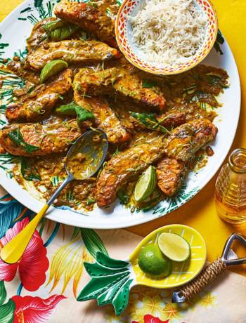 Coconut salmon curry