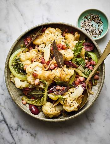Cauliflower with pancetta and black olives
