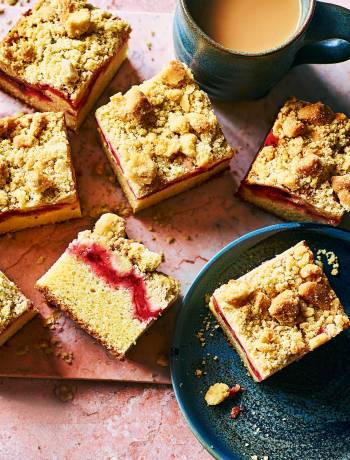 Strawberry shortbread squares