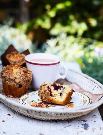 Cherry and lemon muffins with muesli crumble 
