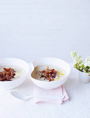 White bean soup with candied vanilla bacon