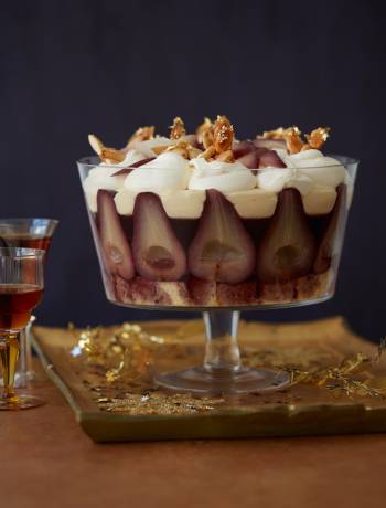 Mulled wine pear trifle