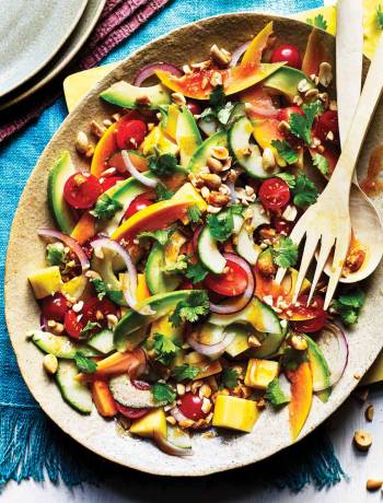 Avocado, papaya and ginger salad