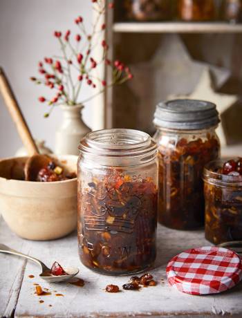 Spiced cider, apple and sultana mincemeat