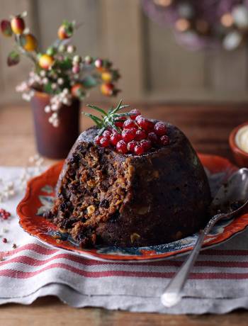 Classic Christmas pudding with brandy butter