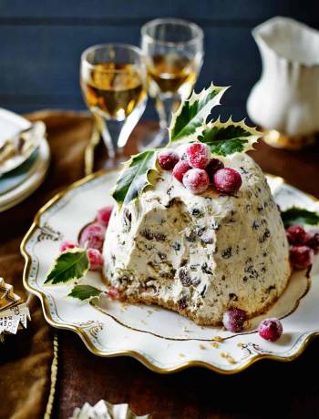 Iced Christmas pudding