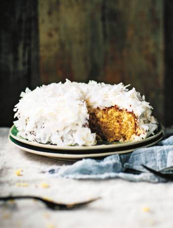 Gluten-free lemon and coconut cake 