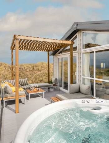 Win a fabulous stay worth £500 at an Away Resorts location of your choice!
