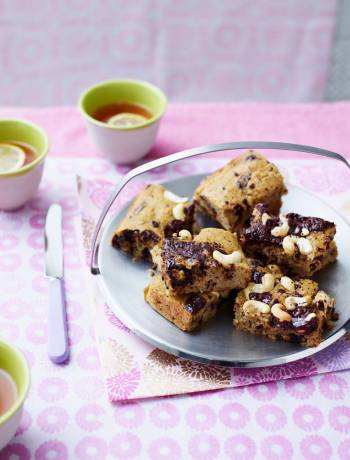 Cashew and chocolate chip squares 