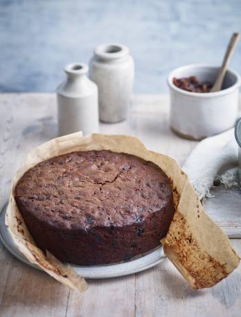 Mulled wine Christmas cake