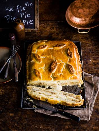 Cheesy dauphinoise and onion pie 