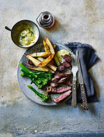Soy-butter steak with béarnaise sauce