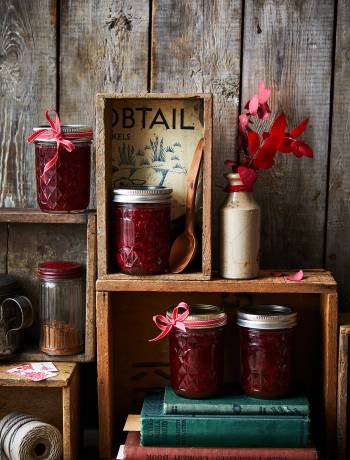 Mulled wine plum jam