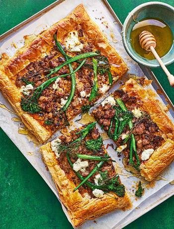 Sausage and broccoli traybake tart 
