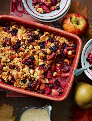 Apple and blackberry jumblenut crumble