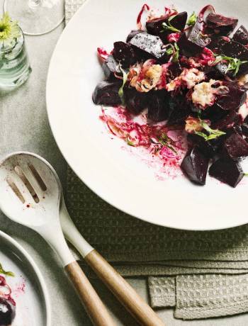 Warm beetroot with goats' cheese and tarragon