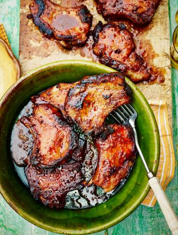 Sticky maple-glazed pork chops