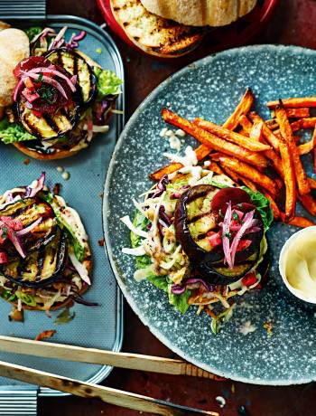 Roasted aubergine burger with quick pickles