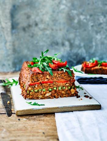 Summer lentil-nut roast