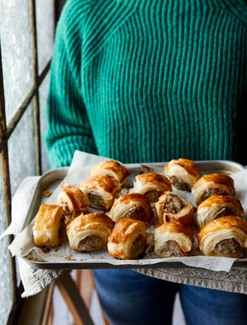 Smoked ham & Gruyère sausage rolls
