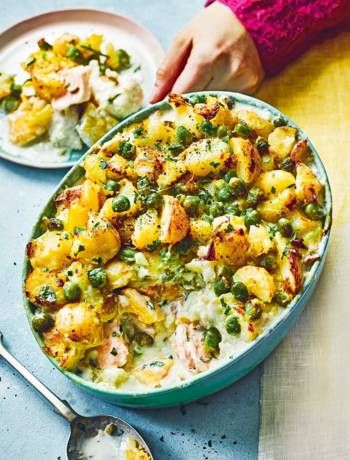 Fish pie with a mushy-pea topping