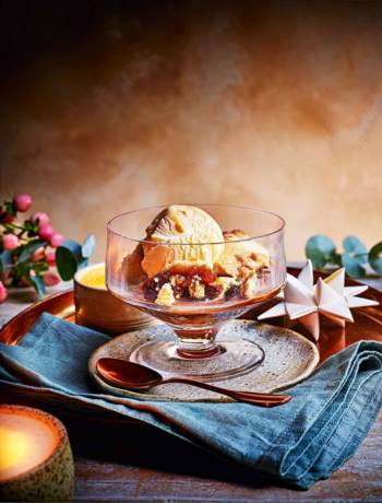 Mince pie affogato