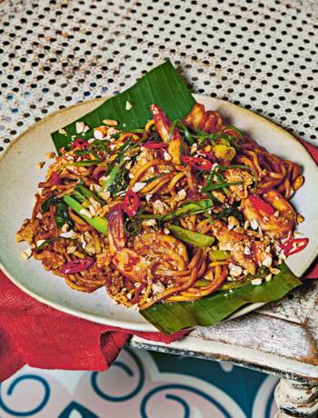 Prawn and tomato noodles