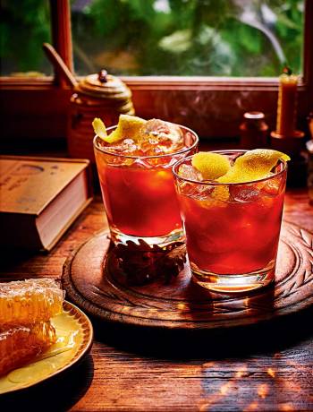 Honeypot whisky sour