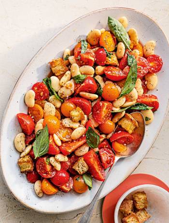 Butter bean and crumpet panzanella