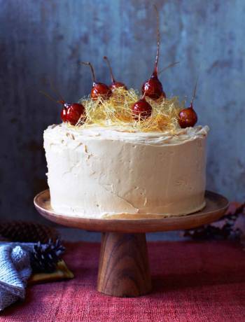 Toffee apple, date and walnut cake 