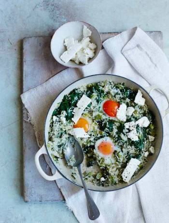 Rice, spinach and eggs with feta